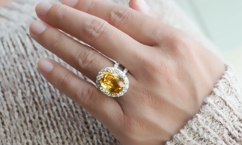 the yellow sapphire gemstone